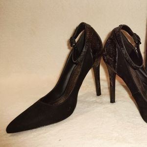 G by Guess Black Snakeskin Heels